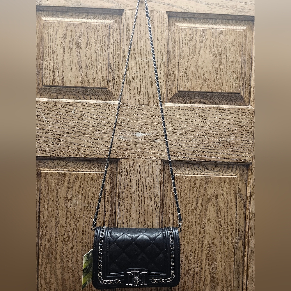 Badgley Mischka Black Quilted Chain Strap Crossbody Handbag NWT - Picture 5 of 15
